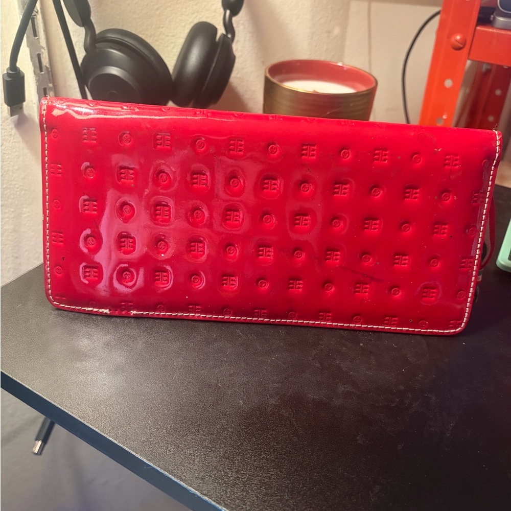 Arcadia Red and Tan Patent Leather Logo Wallet with magnetic closer - Picture 3 of 5